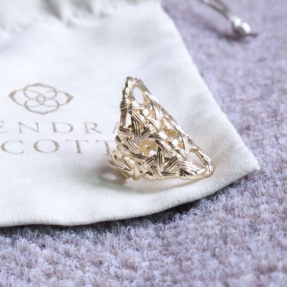 New. Kendra Scott Natalie Gold Statement Ring S/M - Picture 2 of 2